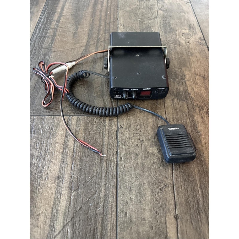 Uniden Pro 501 XL 40 Channel Mobile compact CB Radio Vintage